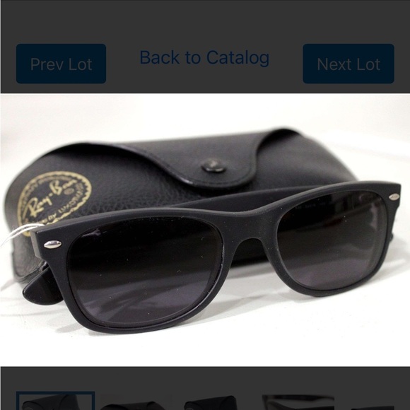 Ray-Ban RB2132 New Wayfarer Classic Sunglasses - Black
With original case - Picture 2 of 10
